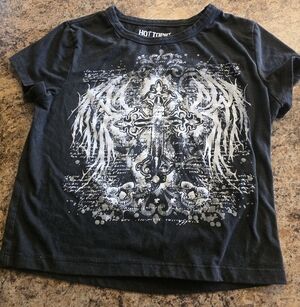 Hot Topic Women Crop Top Cross